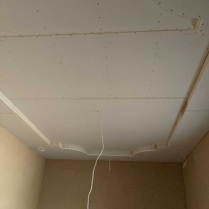 Gipsakarton usta plastk pol uramiz boshlang'ich narxi 27000 kelishamiz