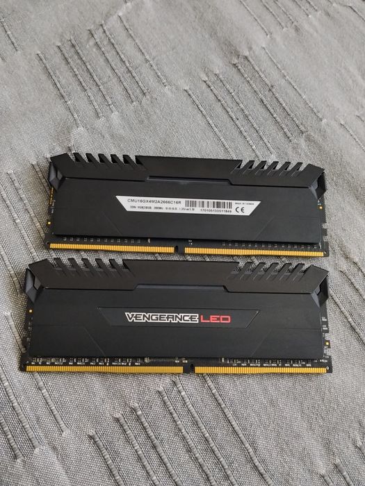 Kit  Ddr4 Corsair Vengeance 16 gb 2666 mhz