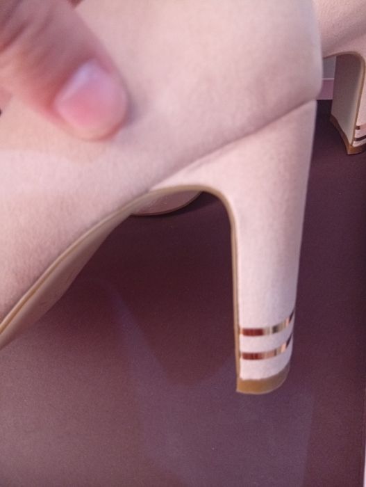 Туфли бежовый новый