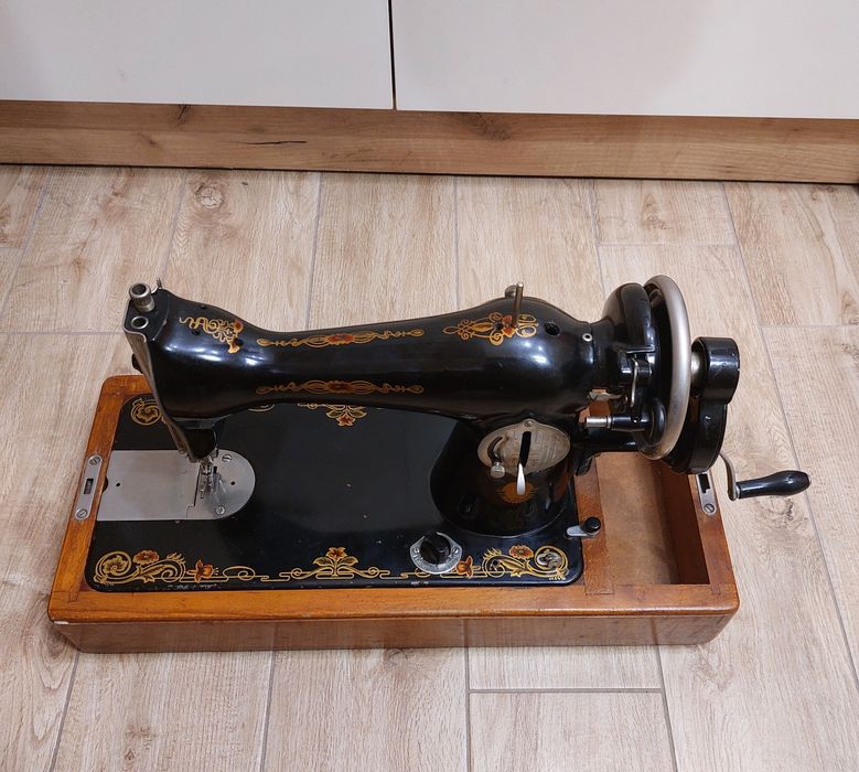 Ръчна шевна машина "Калинина"