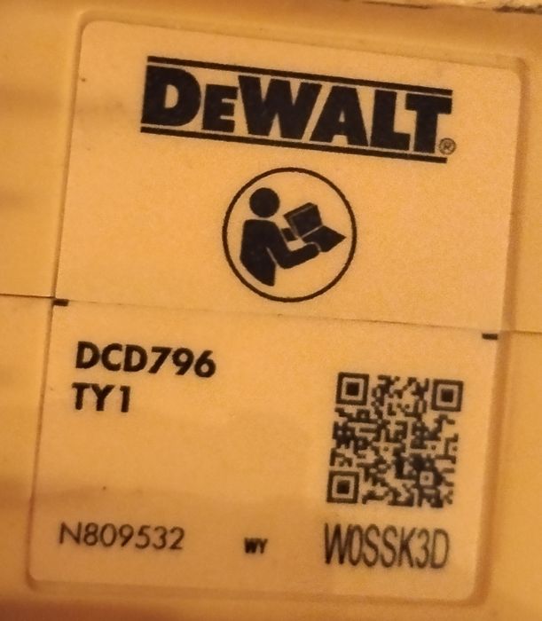 DeWalt DCD796, 2 viteze 18v XR nou nouta 0km