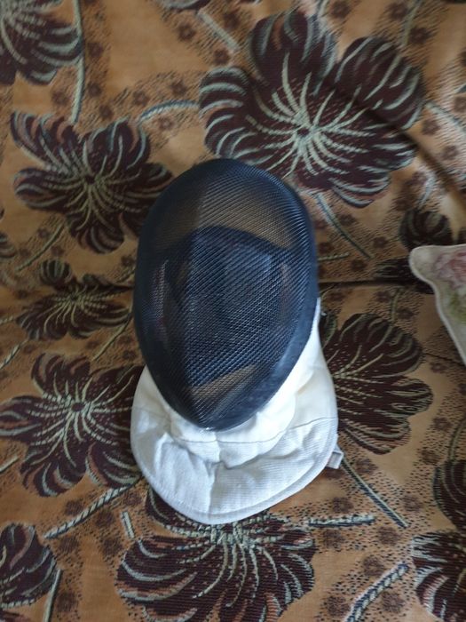 Продается форма для фехтования.