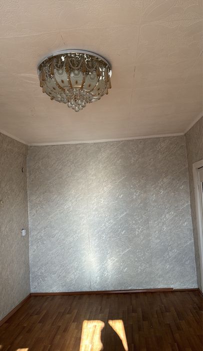 Продам квартиру срочно 2 этаж