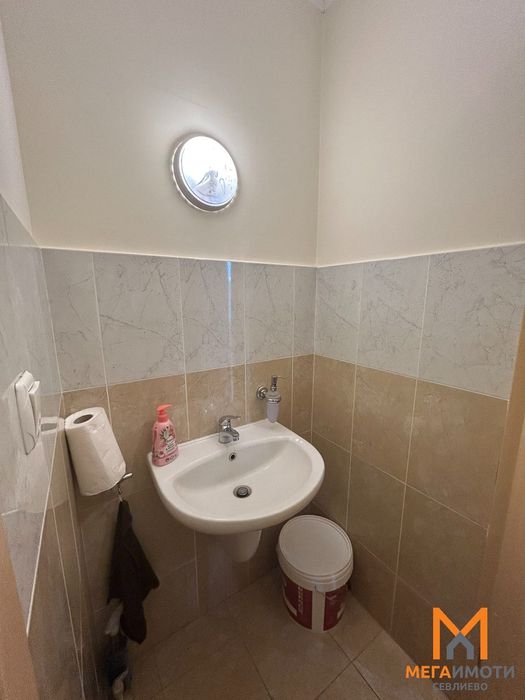 Дава се под наем Офис в Севлиево - 40 кв.м за 255 € - Снимка #6