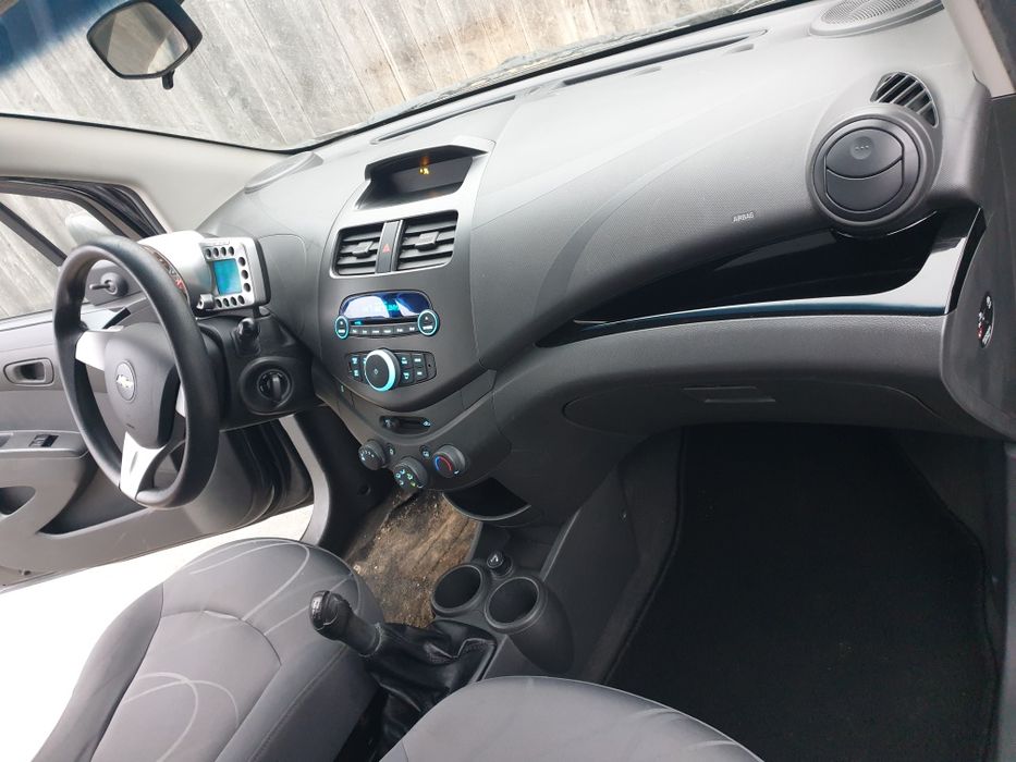 Chevrolet  spark  2012 1,0 bezna  50 kw