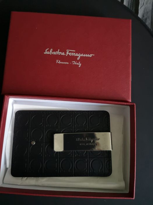 Portofele noi si card holder