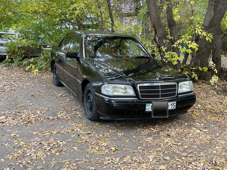 Mercedes Benz W202 C220