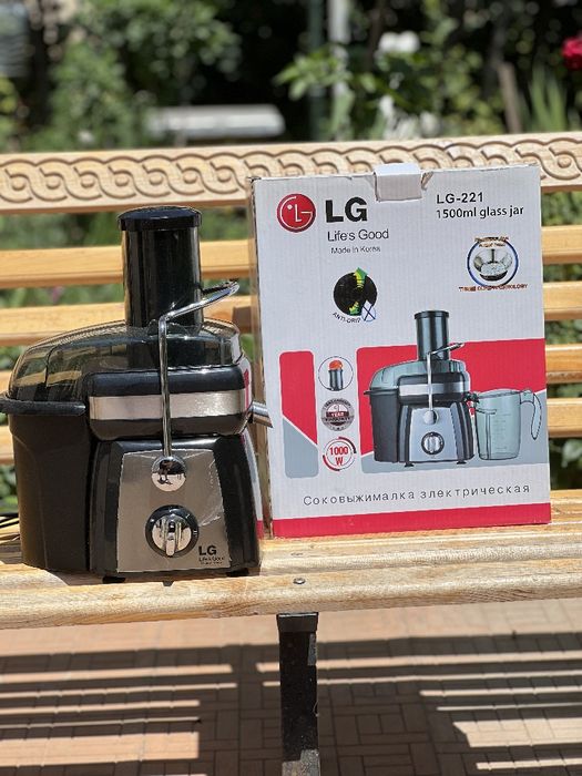 Соковыжималка LG LG-221, 1000 Вт — новая, в коробке