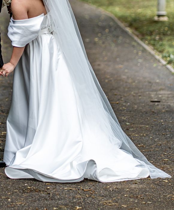 Rochie de mireasa din tafta