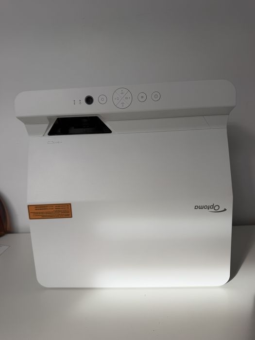 Proiector laser Optoma GT3500HDR Ultra Short Throw + suport Kauber UP-12, sub 200 ore