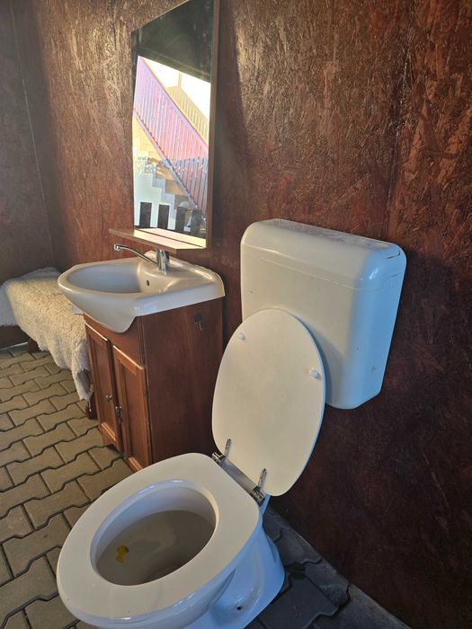 Set baie,chiuveta,oglinda, wc cu rezervor