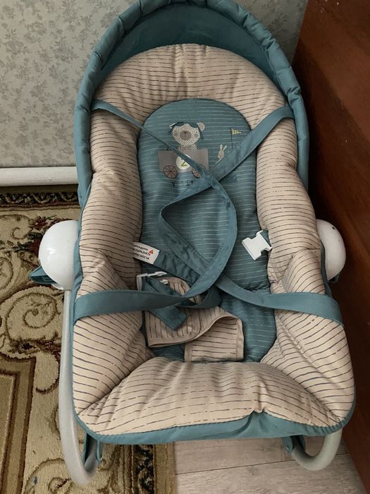 Продам детскую качалку