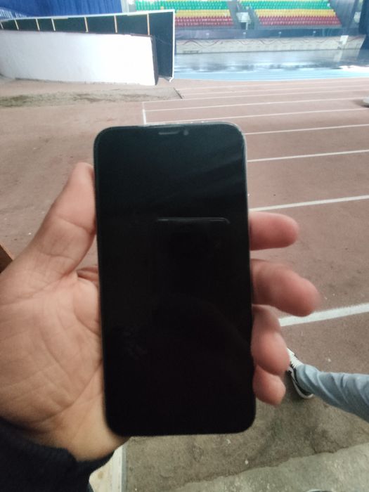 Iphone x xolati yaxshi
