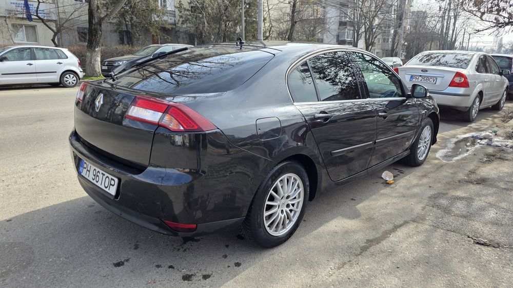 Vând Renault laguna 3