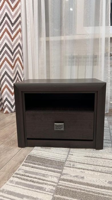 Продается тумба прикроватная