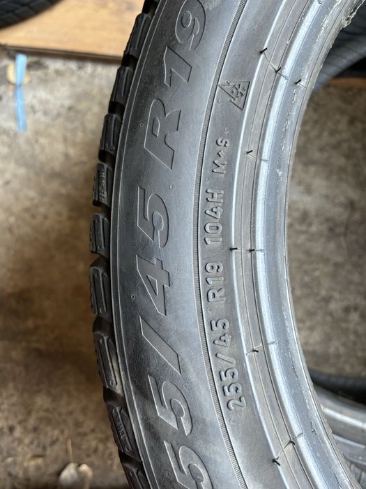 235/50/19 и 255/45/19 Pirelli