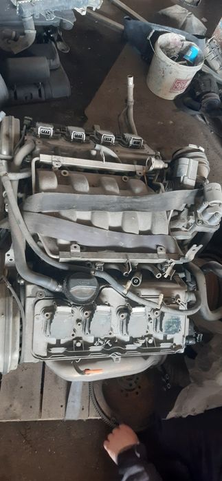 Двигател за Ауди !