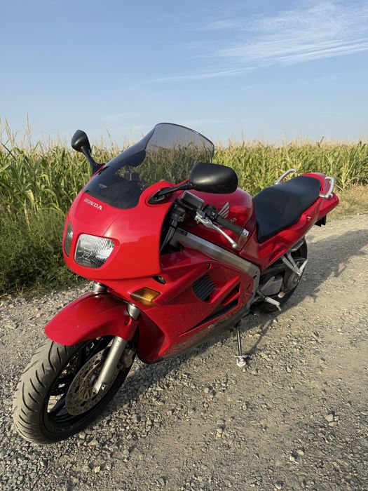 Honda VFR750f  97’ 41.000km
