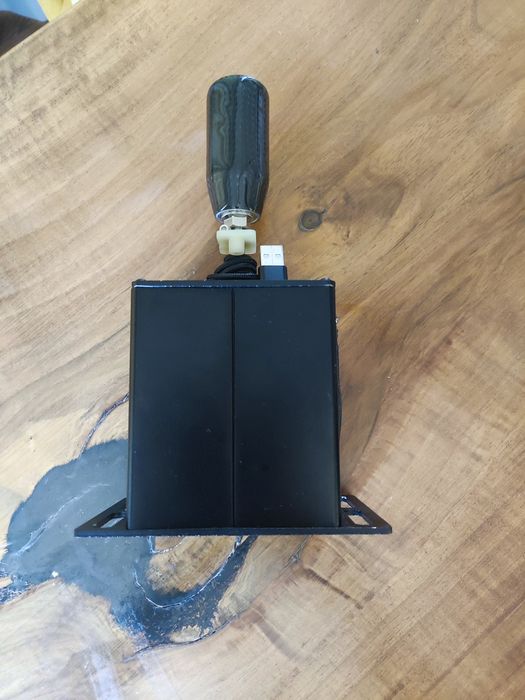 Продавам USB Handbrake + H-Shifter за Sim Racing
