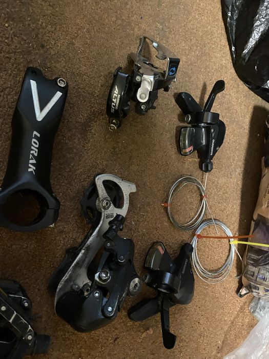 Велозапчасти  и акссесуары