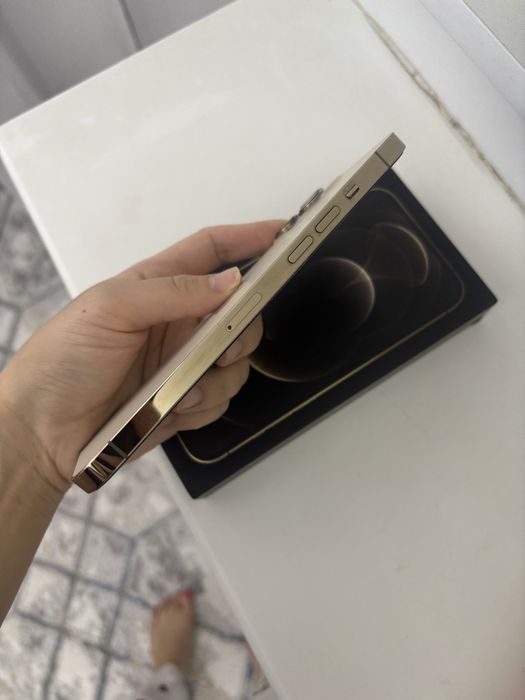 Айфон 12 про макс