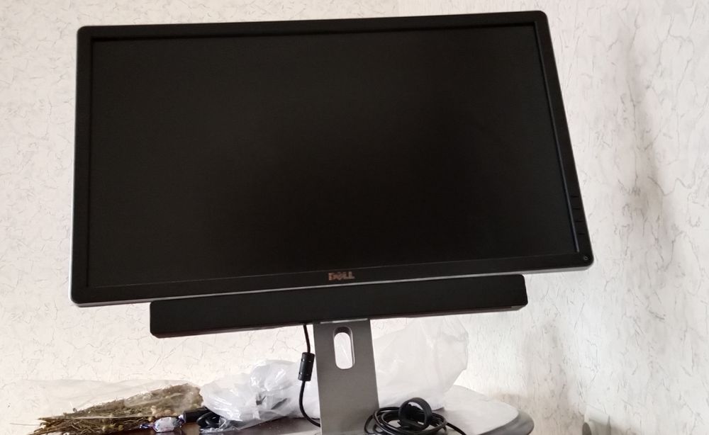 Монитор 24" Dell P2414H IPS + Фирменная аудиоколонка