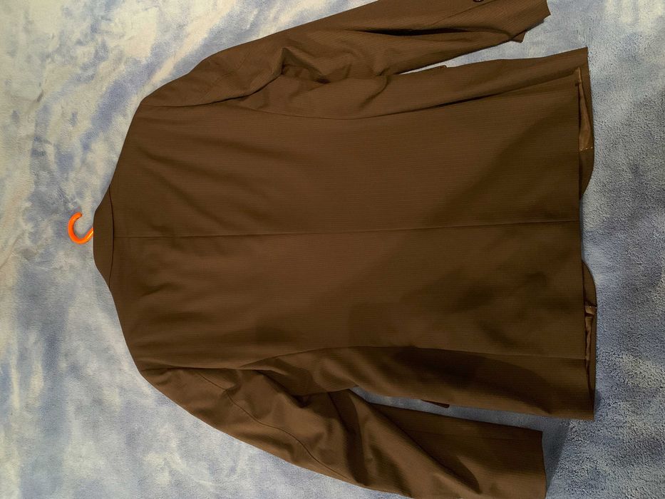 Чисто ново мъжко сако Esprit 94 (черно)