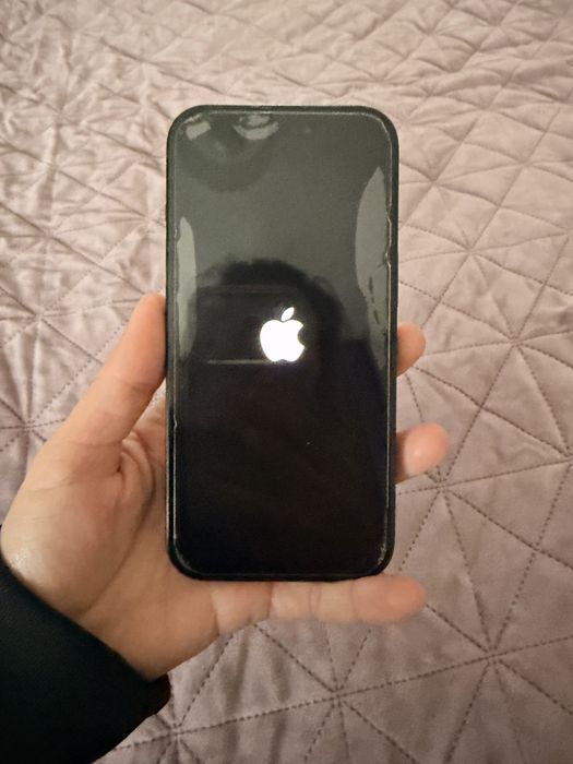 Iphone 15 negru impecabil