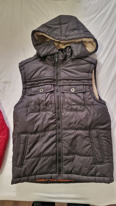 Куртки 2 обычные 1 лыжная