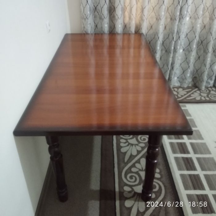 Srochna Stol sotiladi