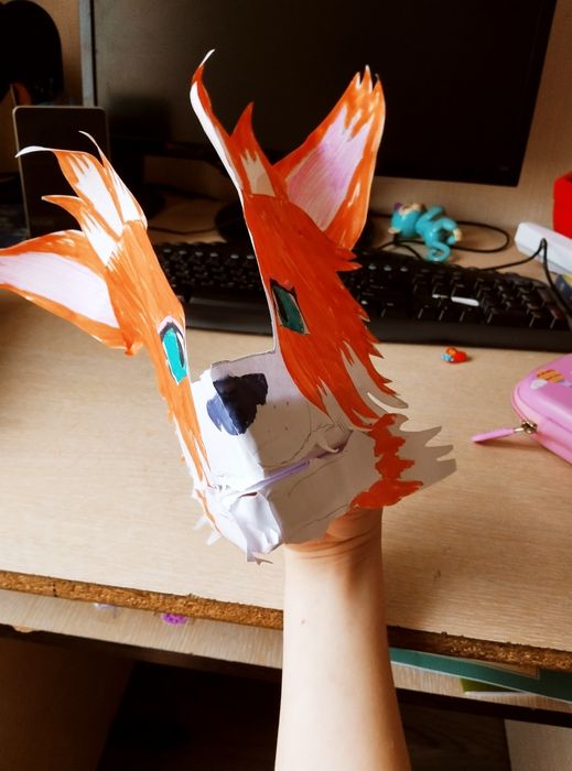 Самодельная оранжевая собачка