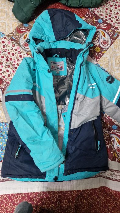 Куртки и пальто для девочки