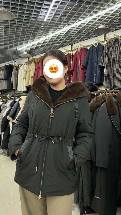 Продам зимний куртка Лассаграда новый