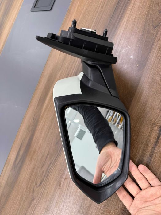 Hyundai Elantra  Зеркало заднего вида