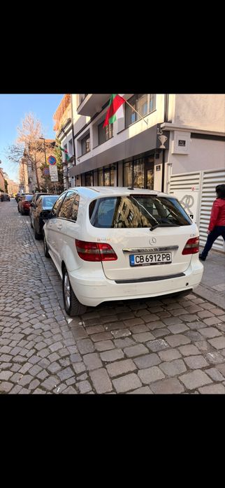 Mercedes Benz B 180