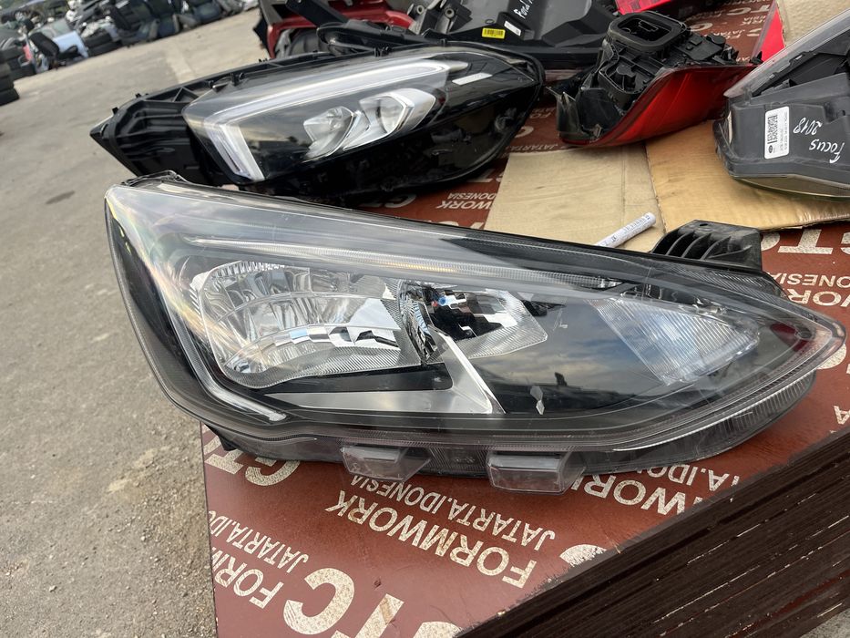 Фар Ford Focus Led 2018- ляв и десен