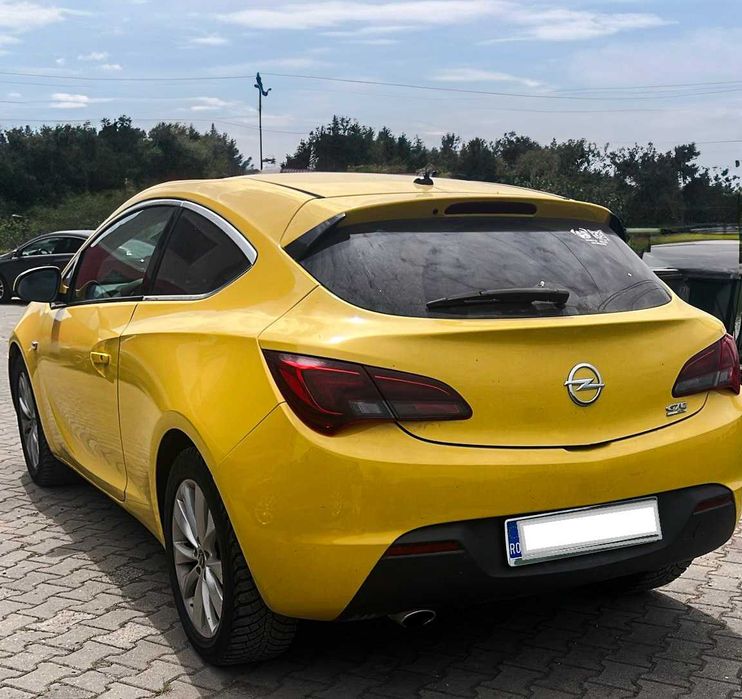 Opel Astra GTC 1.6  Turbo Sport Benzina din 2012