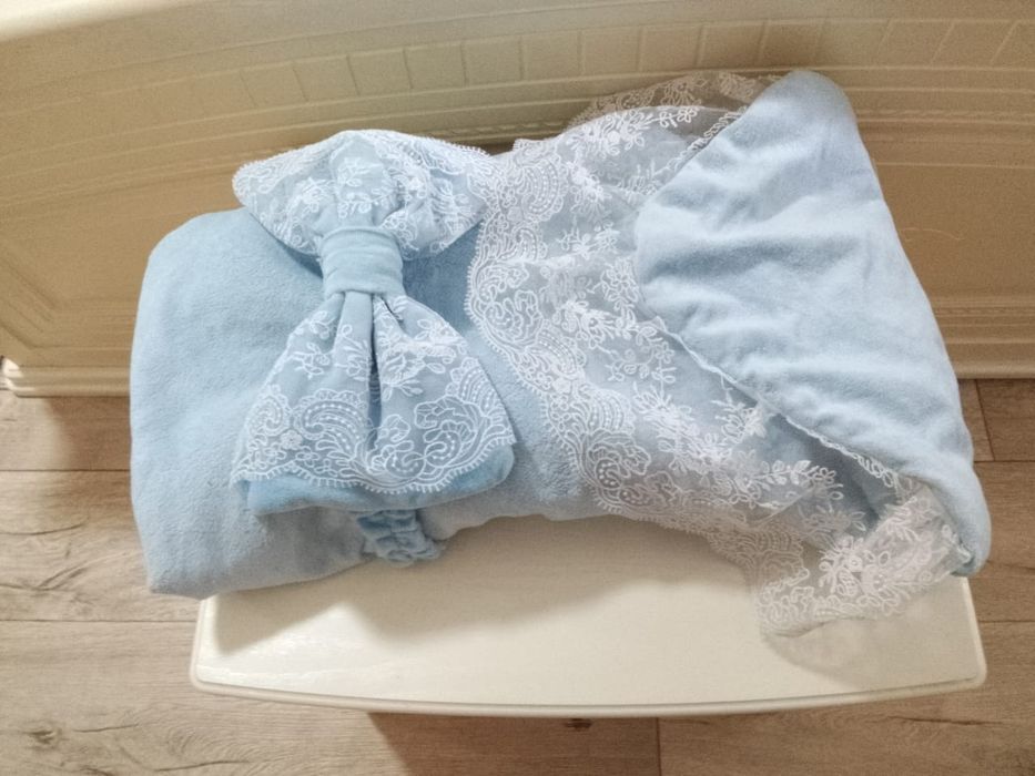 Конверт 3000тг. В роддом.