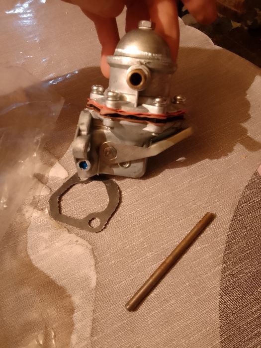 Продам механический бензонасос