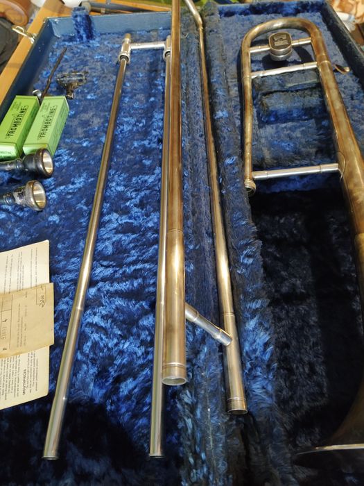 Тромбон - Английски