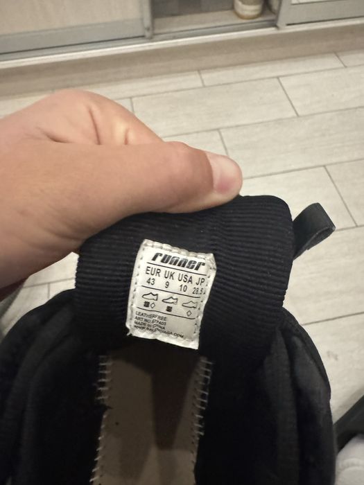 Balenciaga runner