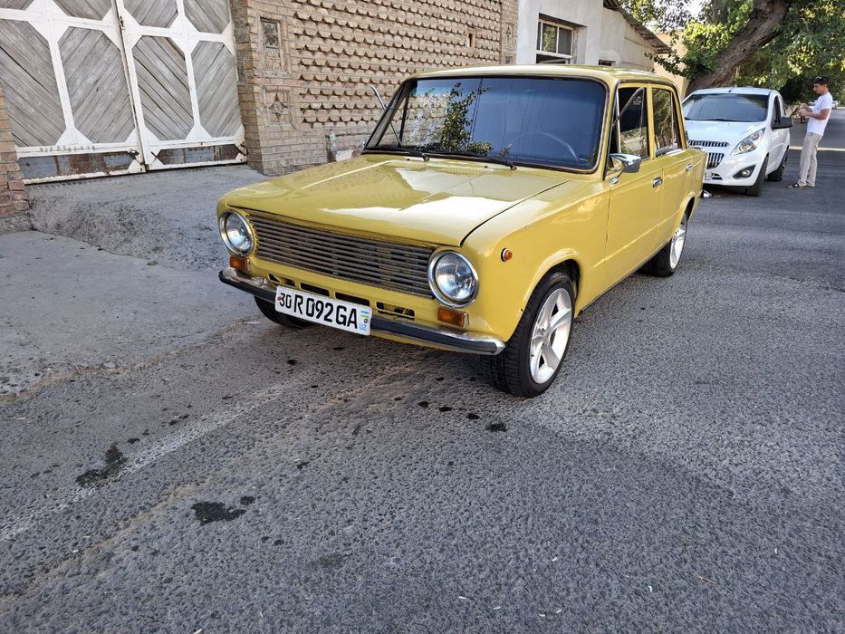 Jiguli sotiladi srochni 011 Holati Edial