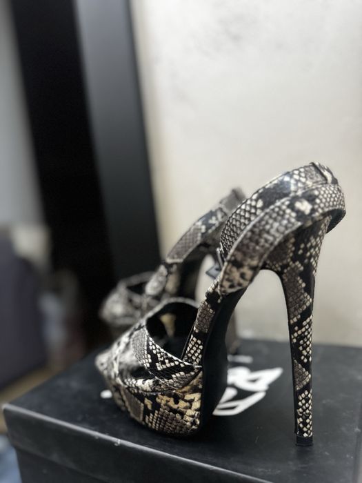 Високи сандали на ток shoe aquarium