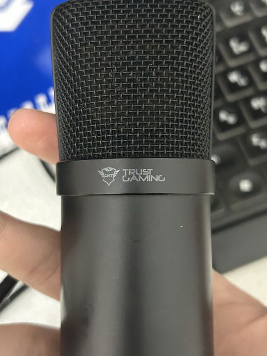 Микрофон студийный