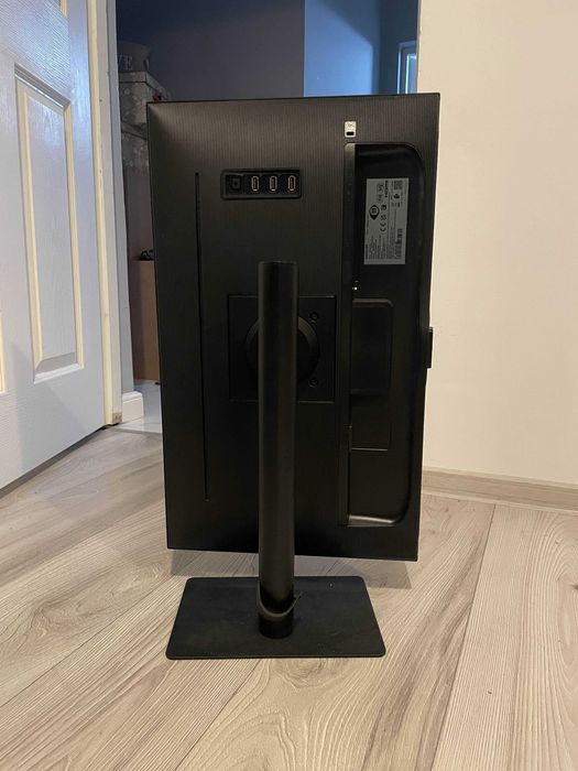 Monitor LED IPS Samsung 24", WQHD, 75Hz, FreeSync, Vesa Stand