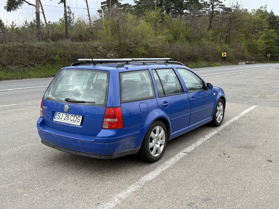 Volkswagen Golf 2003 benzină, 1.186 € — imagine 4