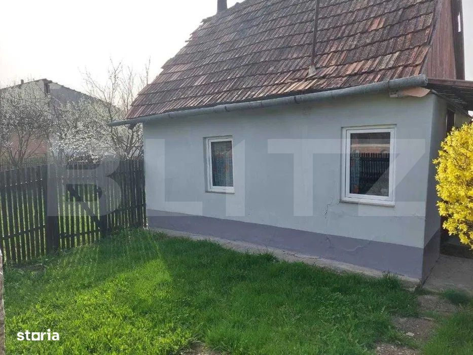 Proprietate cu casa renovabila si anexe, teren 8291 mp, in Iclod