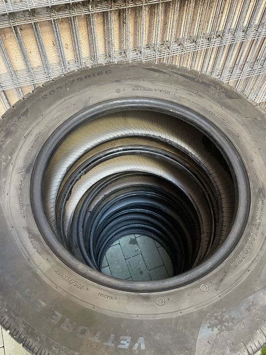 Vettore Brina 205/ 75 R16 C iarna stare foarte buna