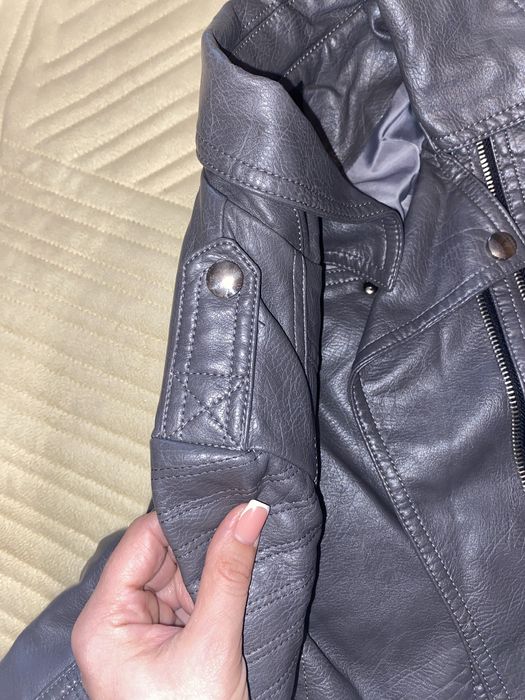 Продам кожанку в отличном состоянии