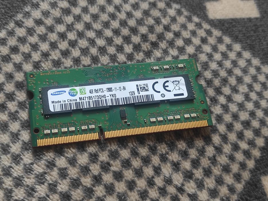 Озу DDR3 4GB 1600 MHz  для ноутбука